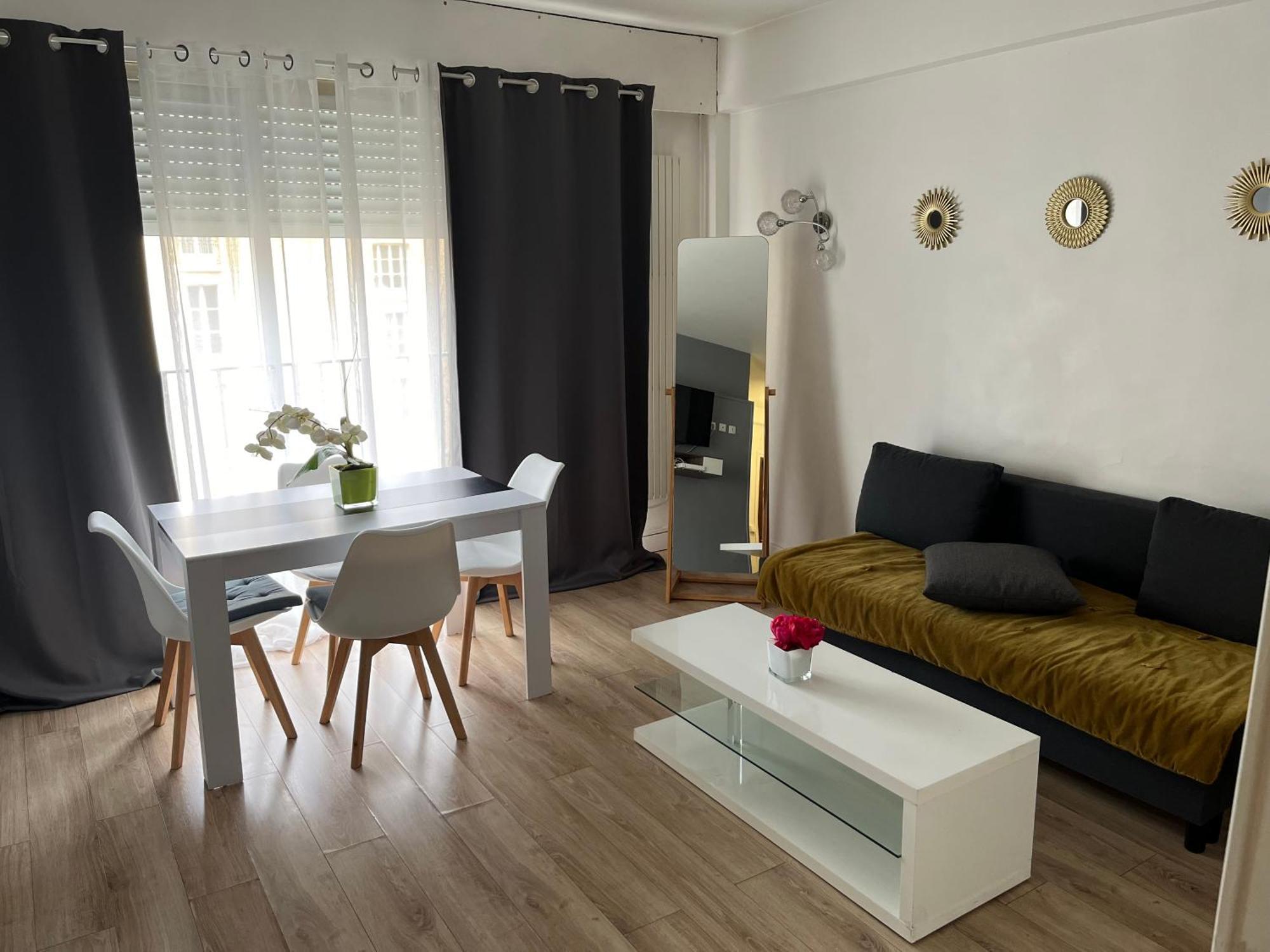 Bel appartement proche Tour Eiffel Paris Exterior foto